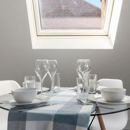Flat 5 - Star London Vivian Lane 2-Bed Residence The Hyde Exteriör bild